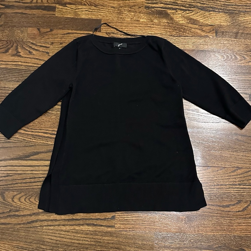 *Black 3/4 Sleeve Tunic Sweater